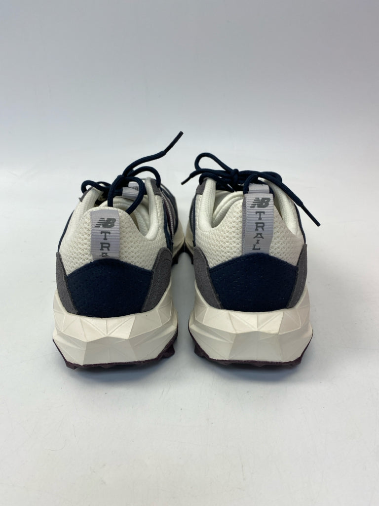 NWOT New Balance Size 10.5  2E White/Navy Dark Purple Lace-Up Men&