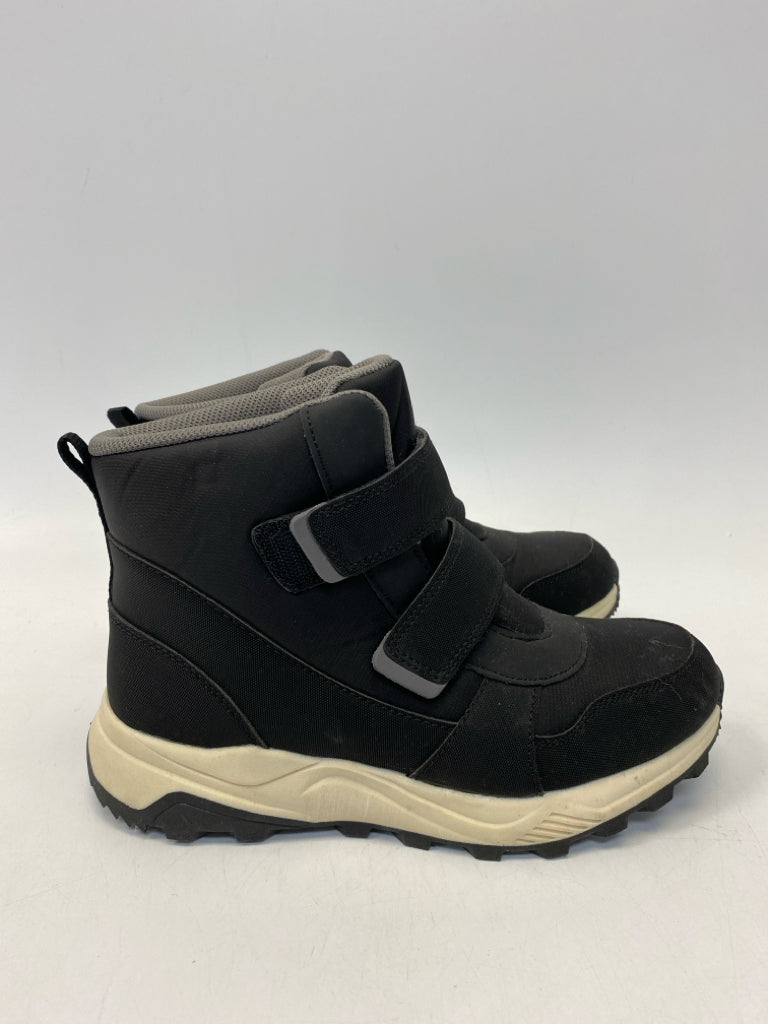 all in motion US Shoe Size 6 Black Boots
