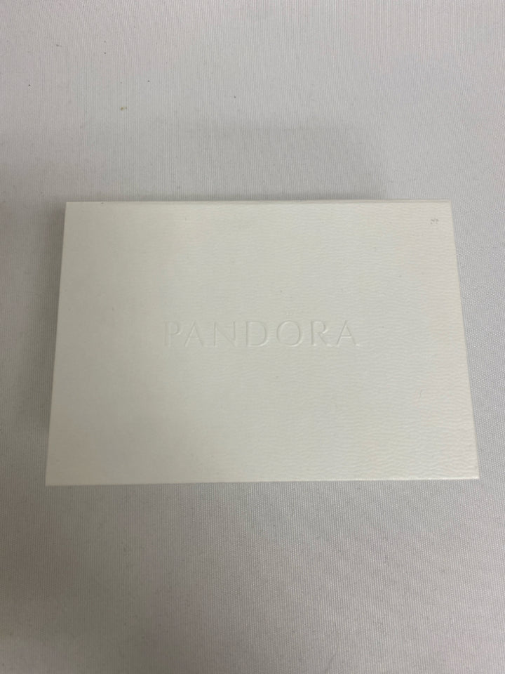 NEW/BOX Pandora White Silver Hearts Misc. Accessory