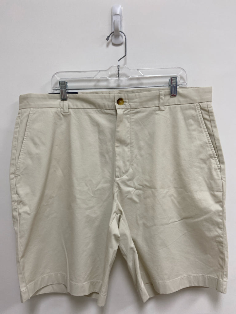 NWT Vineyard Vines Size 38 Beige Men&