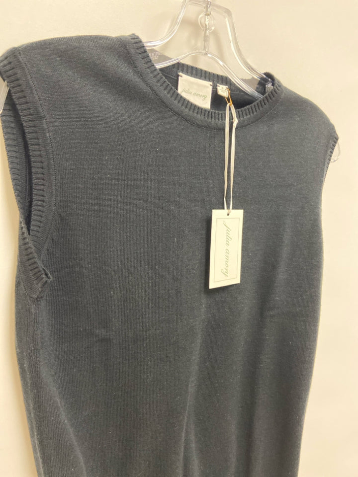 NWT Size S Black Ladies Sweater Vest