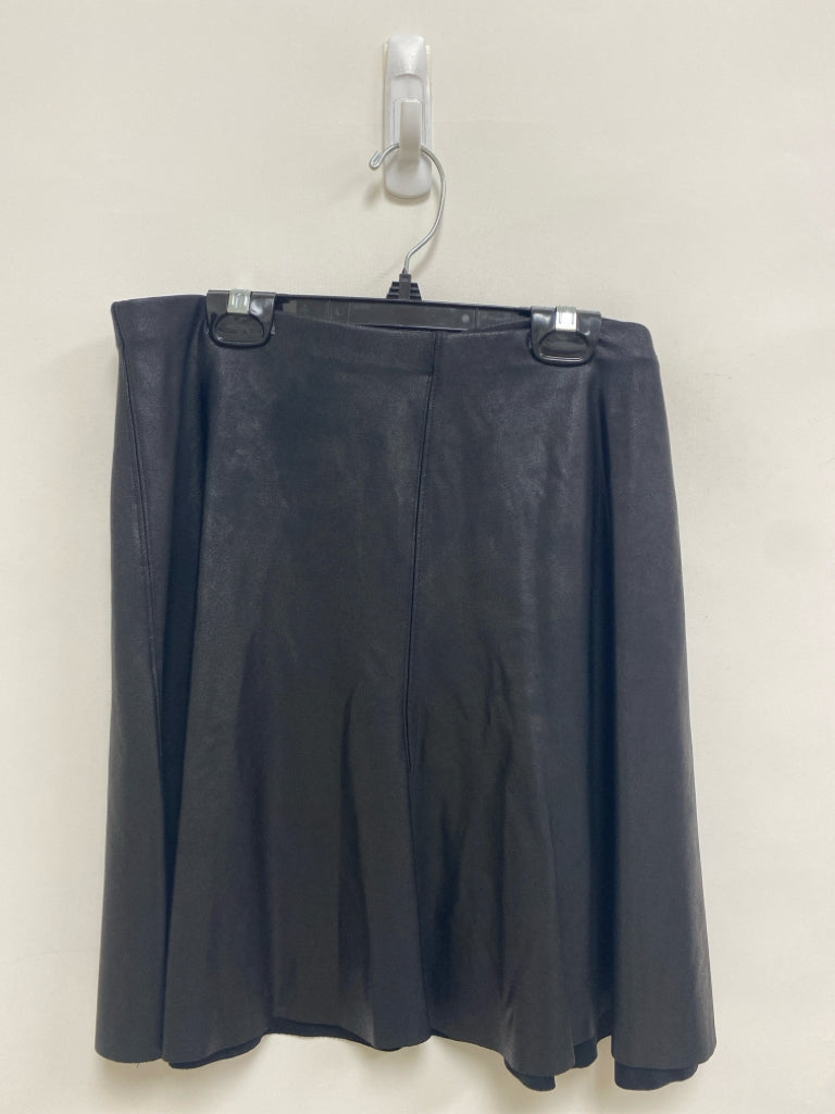 Spanx Size L Black Faux Leather Ladies Skirt