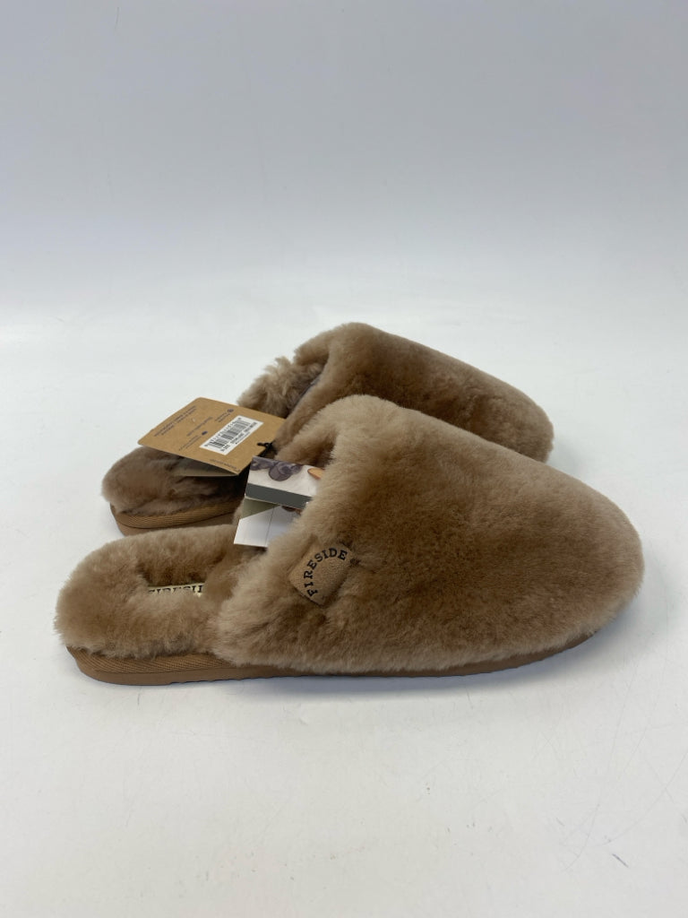 NWT Dearfoams  Size 10 Brown Fuzzy Slippers