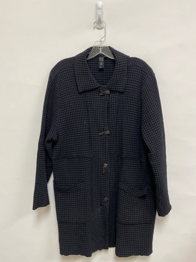 Focus Casual Life Size L Black Waffle Button Up Ladies Jacket