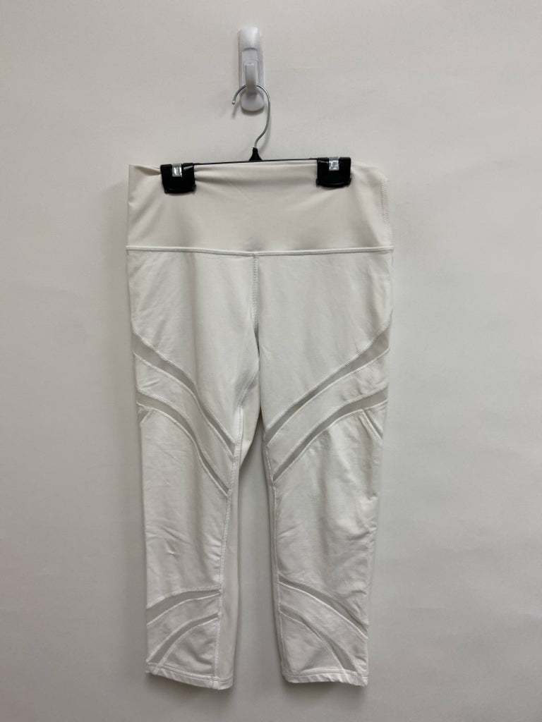 Lululemon Size 8 White Cropped Athletic Leggings