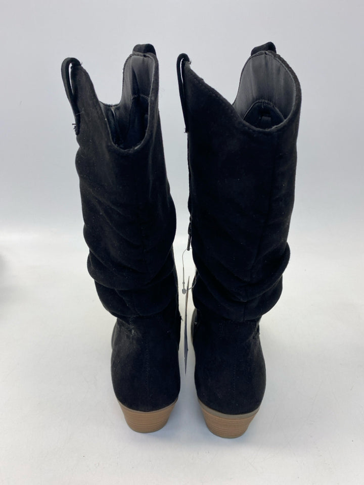NWT Universal Thread US Shoe Size 9 Black Boots
