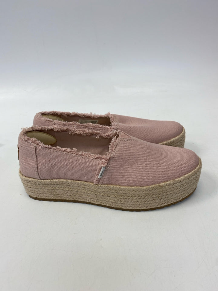 NWOT Toms  Size 6 Pink Sneakers
