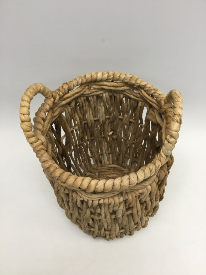 Natural Chunky Basketweave Basket
