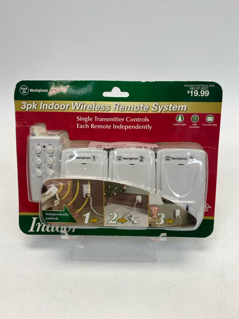 NEW/PKG Cream Christmas