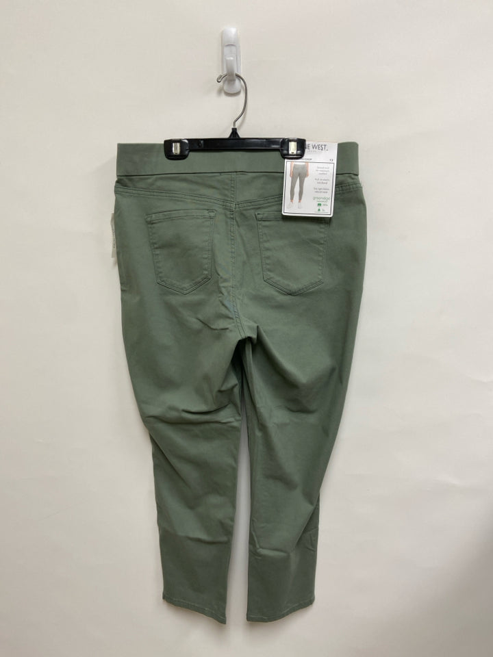 NWT Nine West Size 12 Green Ladies Pants