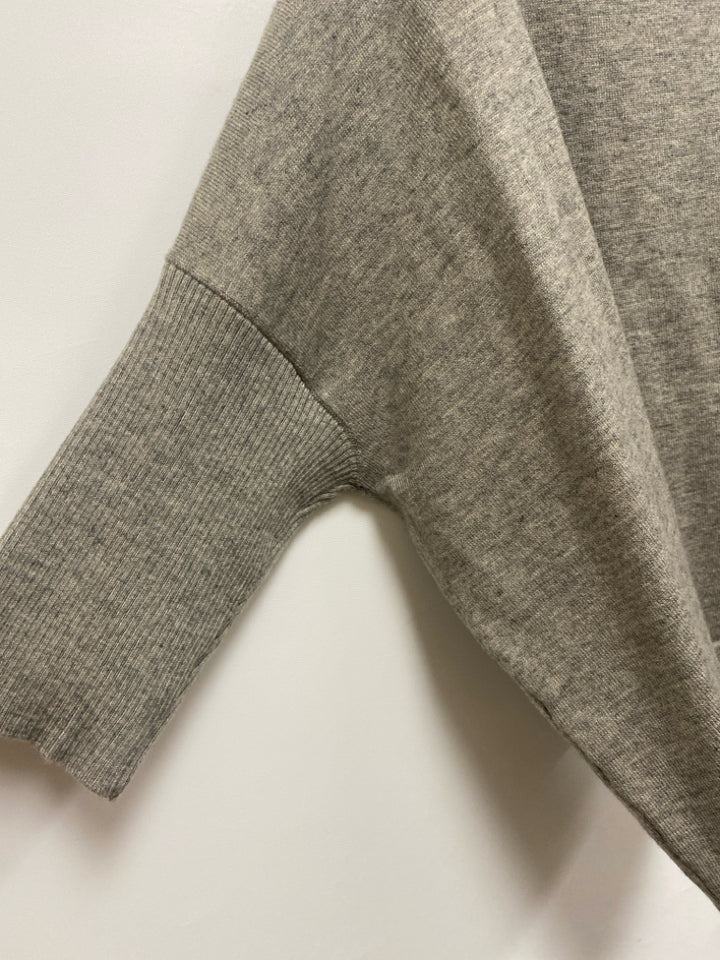 Kerisma Size OSFA Gray Cropped Ladies Sweater