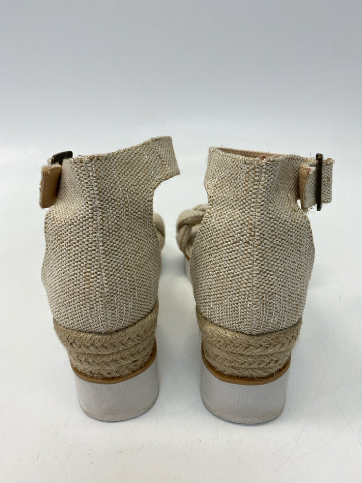 Size 8.5 Tan Braided Sandals