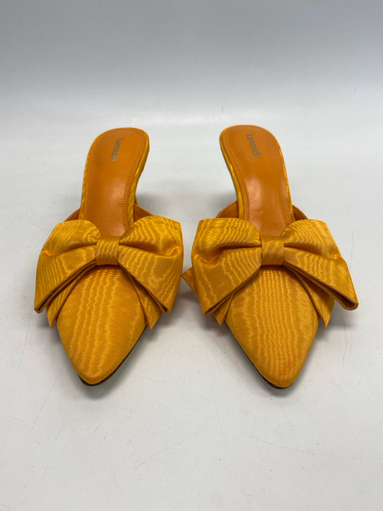 NWOT Larroude  Size 9 Orange Satin Heels