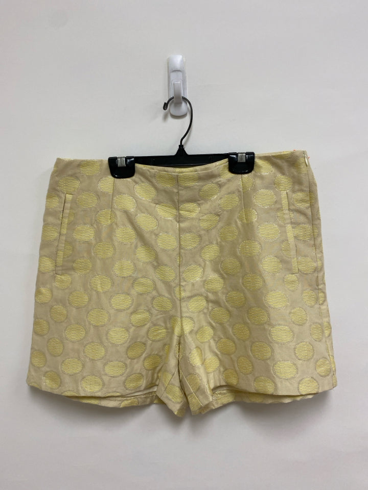 NWT Size 12 Beige Gold Circles Ladies Shorts