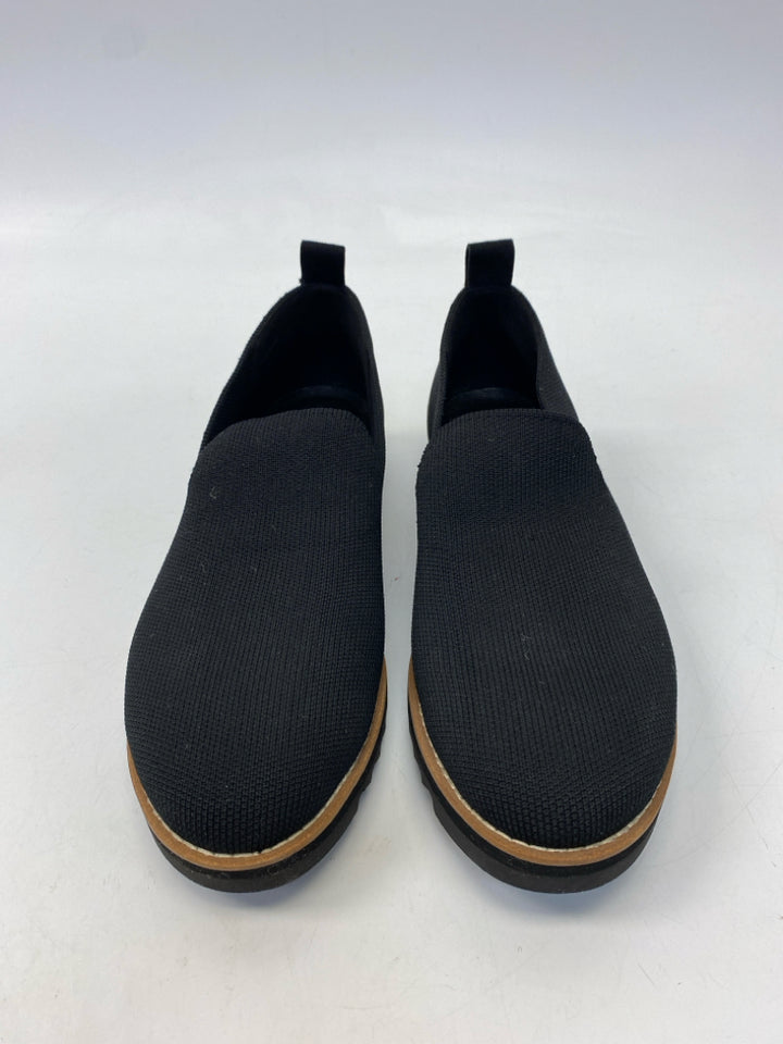 Eileen Fisher  Size 8 Black Knit Flats