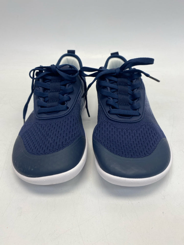 NWT Hike Footwear US Shoe Size 8 Navy Lace-up Sneakers