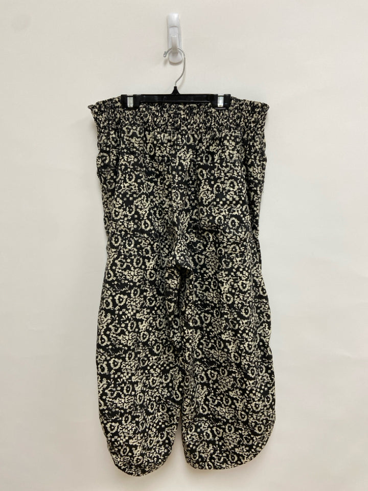 Anthropologie Size L Black Cream Shapes Wide Leg Ladies Pants