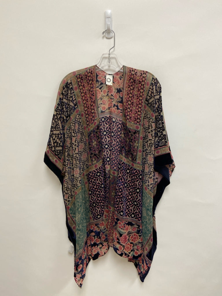 Akemi + Kin Size OSFM Beige/Blk Pink/Multi Texture Ladies Kimono