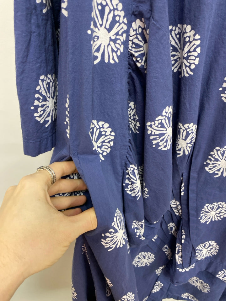 Tulip Size M Navy Cream Shapes Ladies Dress