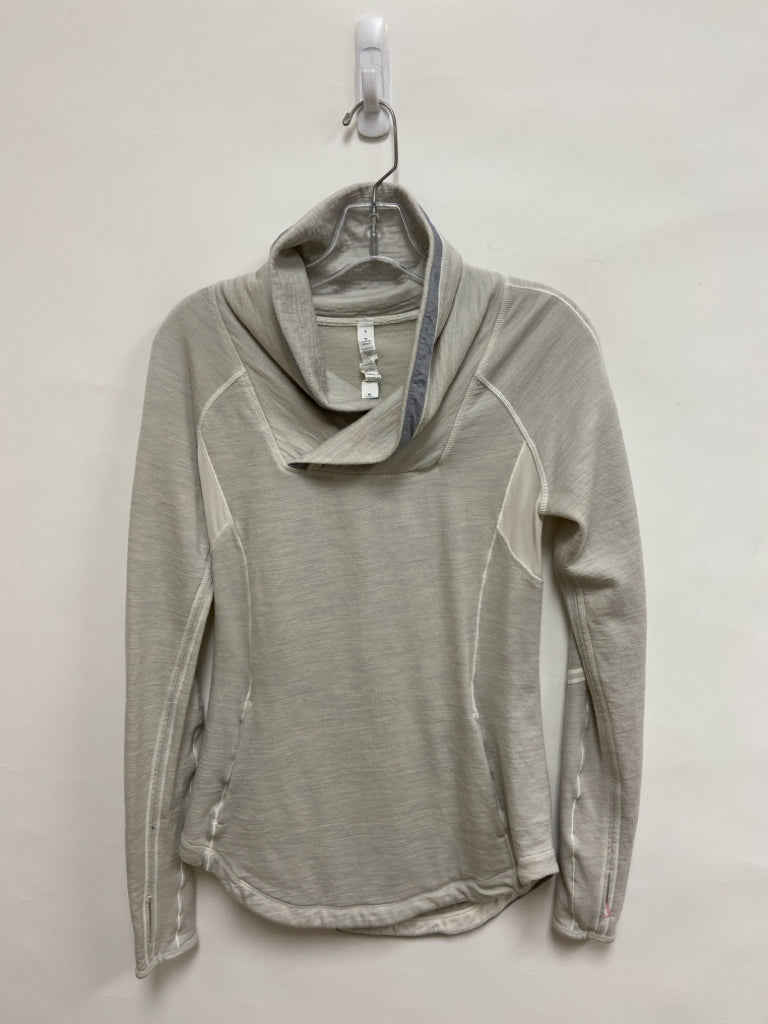 Lululemon Size 4 Pale Gray Cowl Neck Athletic Top