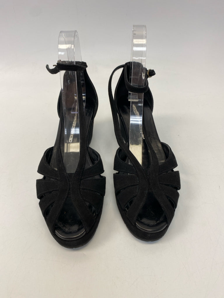 Donald Pliner  Size 8 Black Sandals
