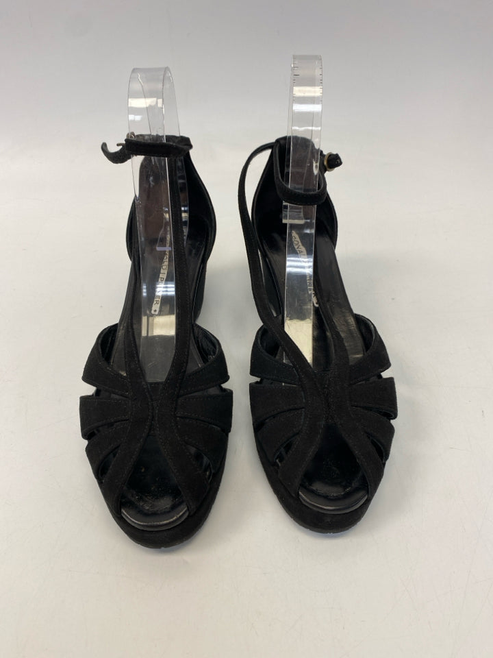 Donald Pliner  Size 8 Black Sandals