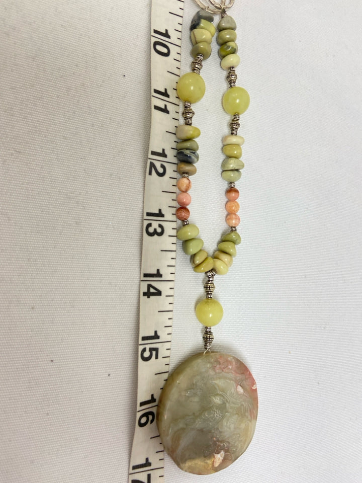 Silver Color Green/Pink Circles Necklace