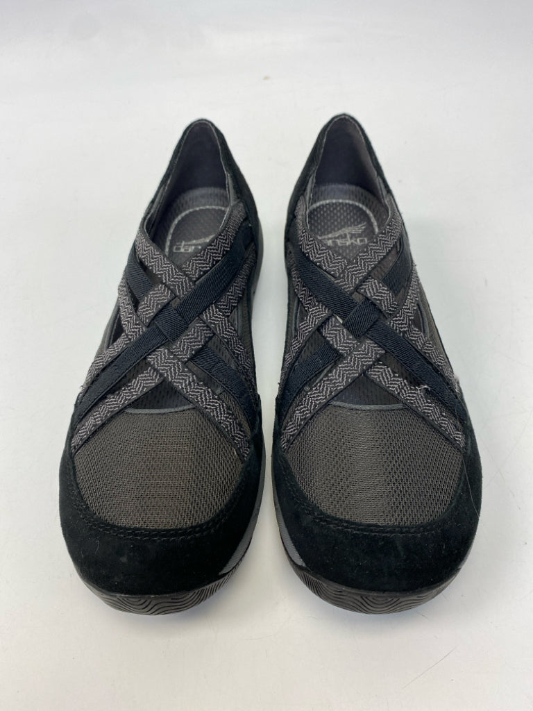 NWOT Dansko  Size 38 Black/Gray Sneakers