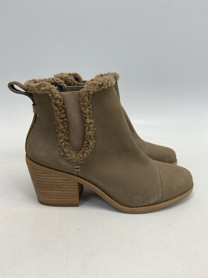 NWT Toms  Size 7.5 Brown Boots