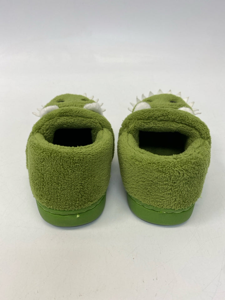 SIZE 2 Green White Alligator(s) Boy&