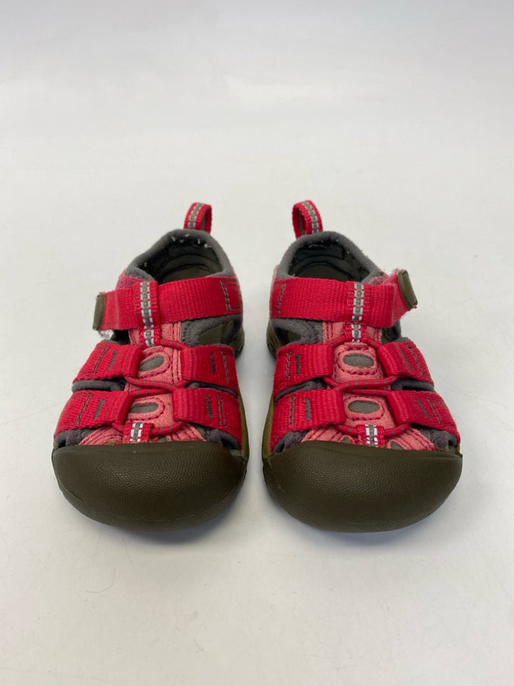 Keen SIZE 4 Dark Pink Gray Girl&