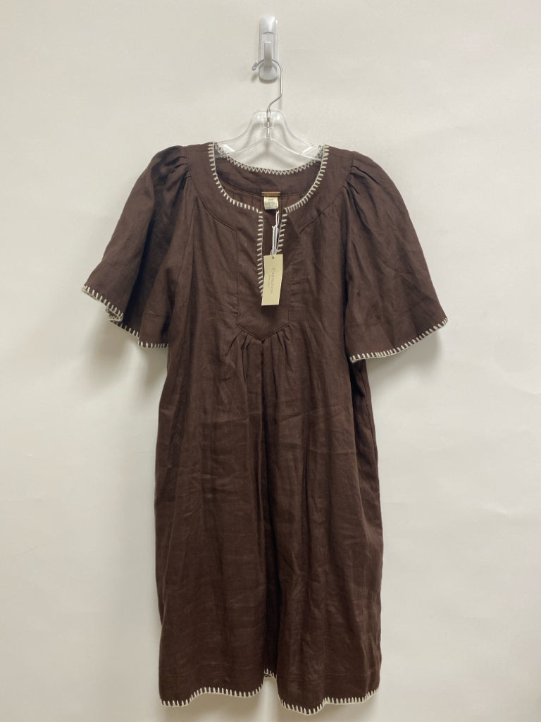 NWT Magaschoni Size M Mocha Cream Embroidered Short Sleeve Linen Ladies Top