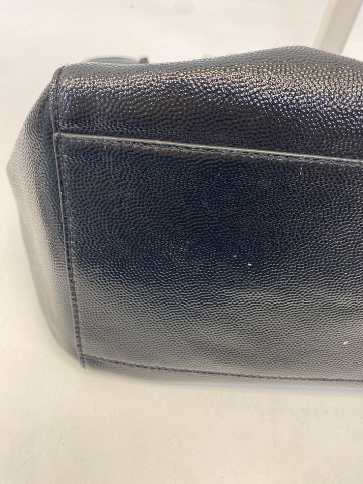 Tory Burch Black Zipper Handbag