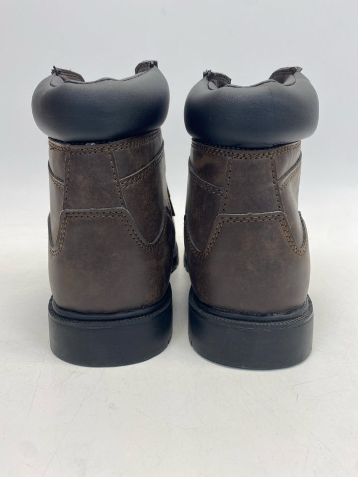 Size 14 Brown Lace-Up Men&