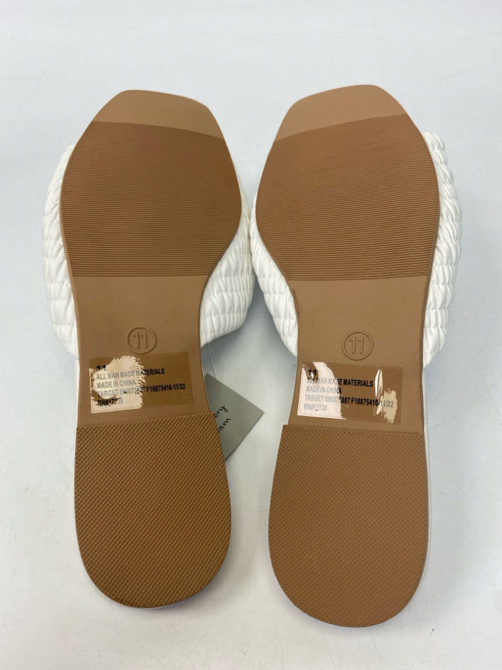 NWT a new day  Size 11 White Knotted Sandals