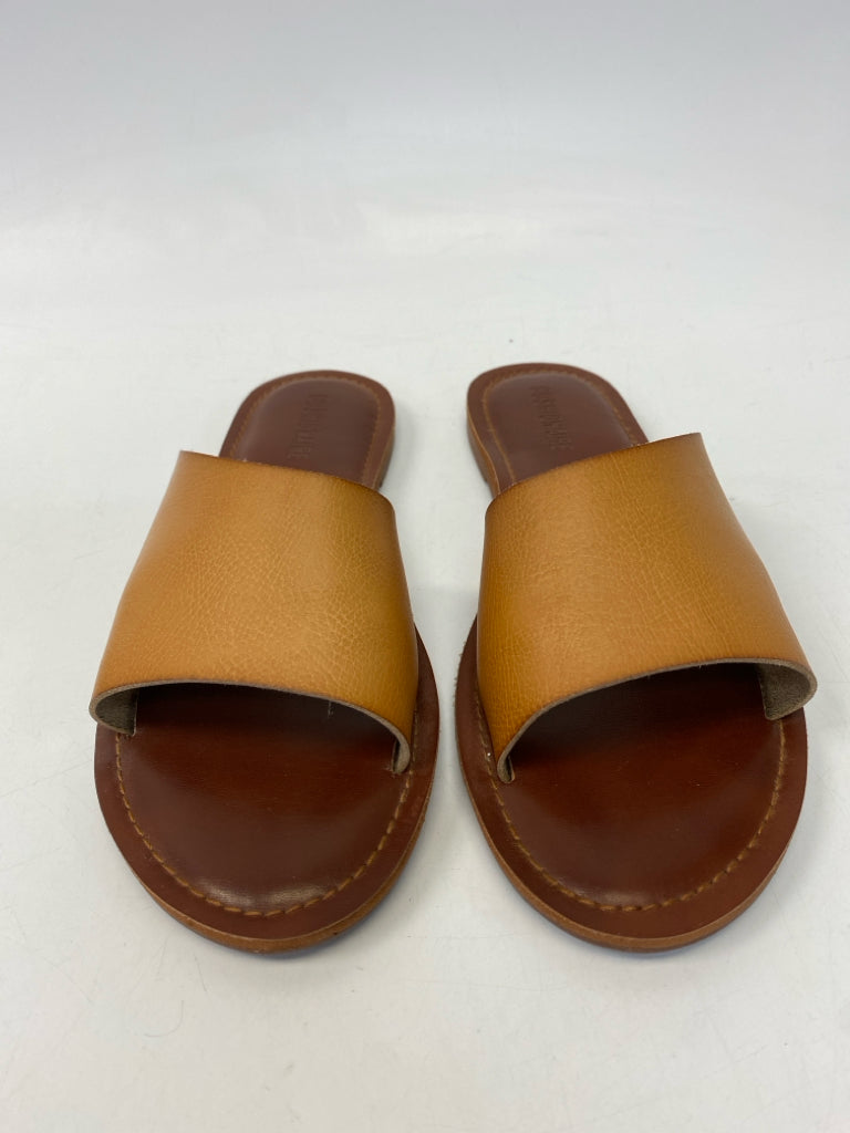 Cushionaire  Size 10 Brown Sandals