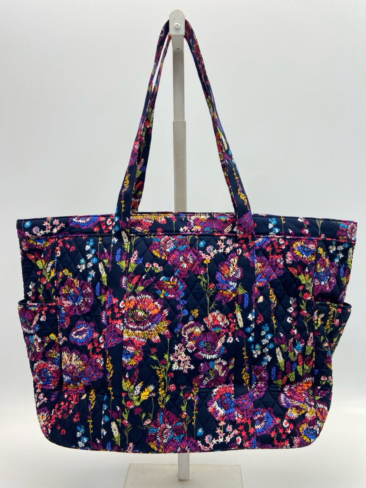 NWT Vera Bradley Navy Multi-Color Flower(s) Fabric Tote Bag
