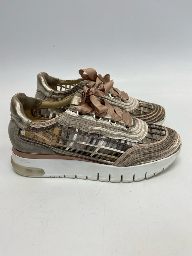 SOFTWAVES  Size 39 Khaki Alma Sneaker