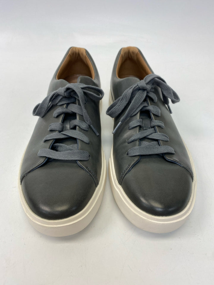 Clarks Size 8.5 Dark Gray Lace-Up Men&