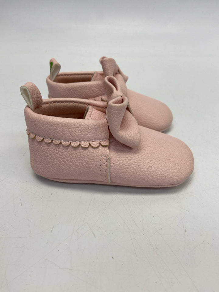 First Steps SIZE 6-9M Pink Bows Girl&