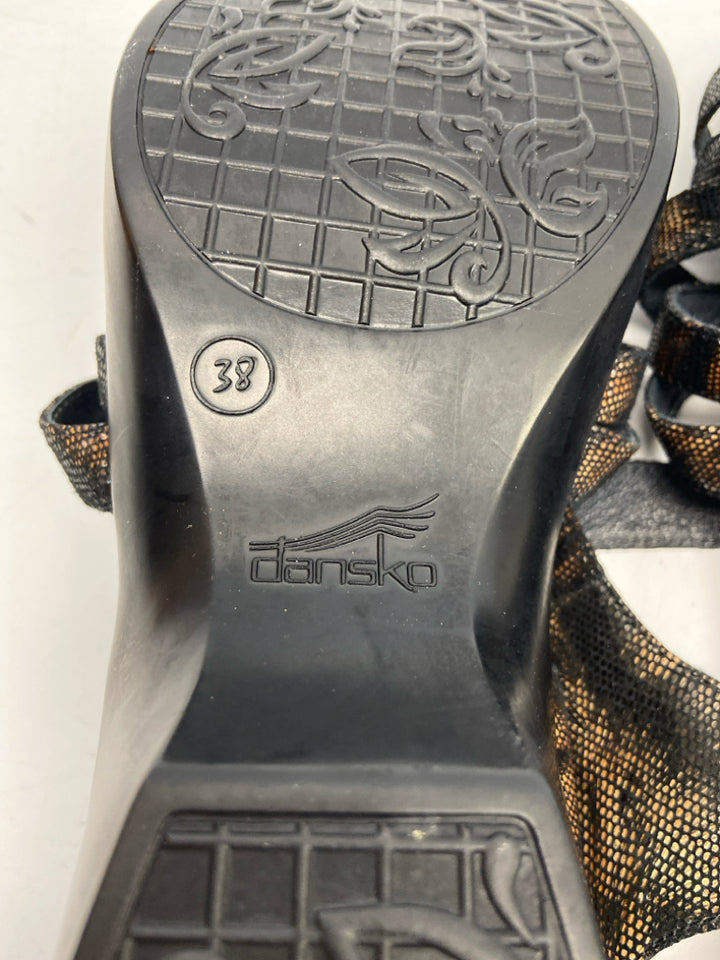 NWOT Dansko  Size 38 Bronze Black Crisscross Sandals