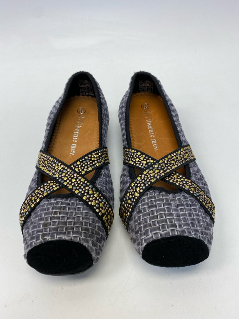 Bernie Mev  Size 38 Gray Beaded Flats