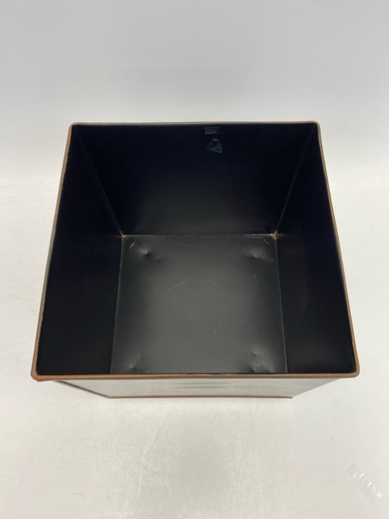 Foreside Brown/Gold Green Metal Planter