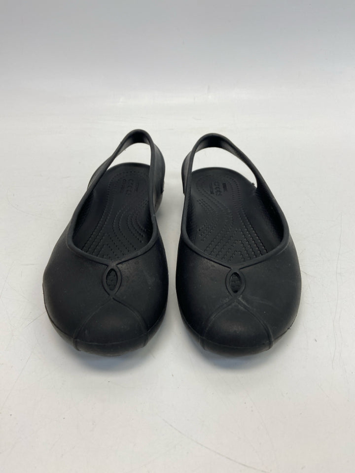 Crocs  Size 6 Black Sandals