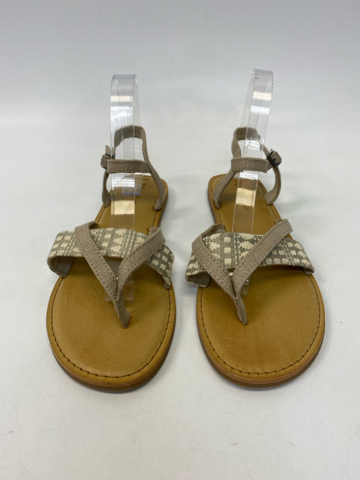 Toms  Size 8.5 Cream Sandals