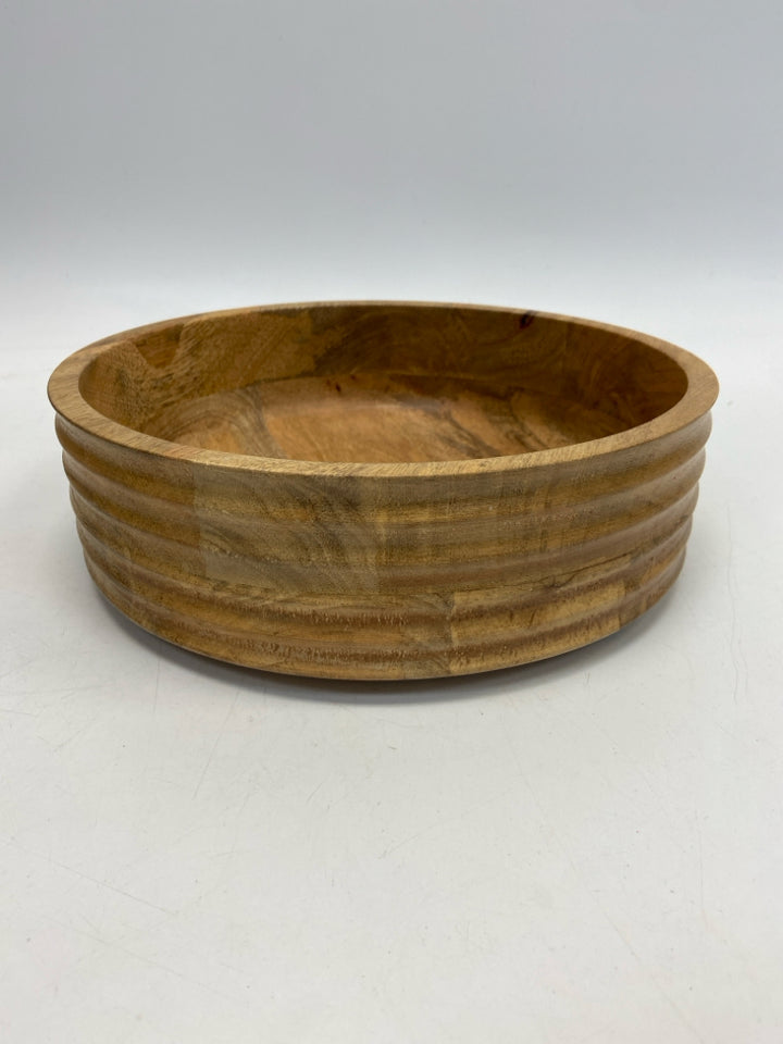 Natural Ribbed Wood Bowl(s)