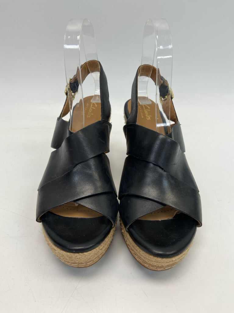 Clarks  Size 8.5 Black Sandals