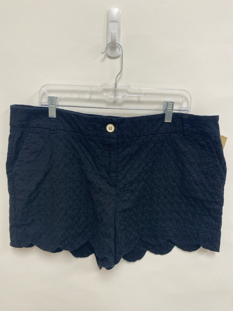 Crown &amp; Ivy  SIZE  16 Black Texture Plus Size Shorts