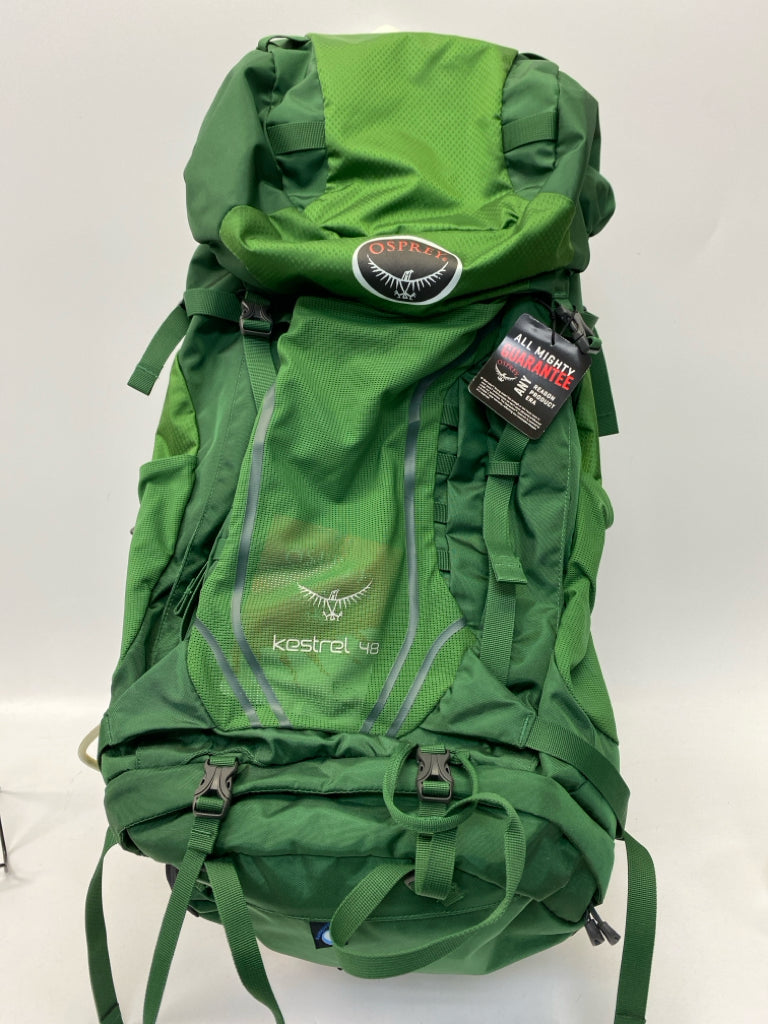 Osprey Daytime Hiking Green Backpack