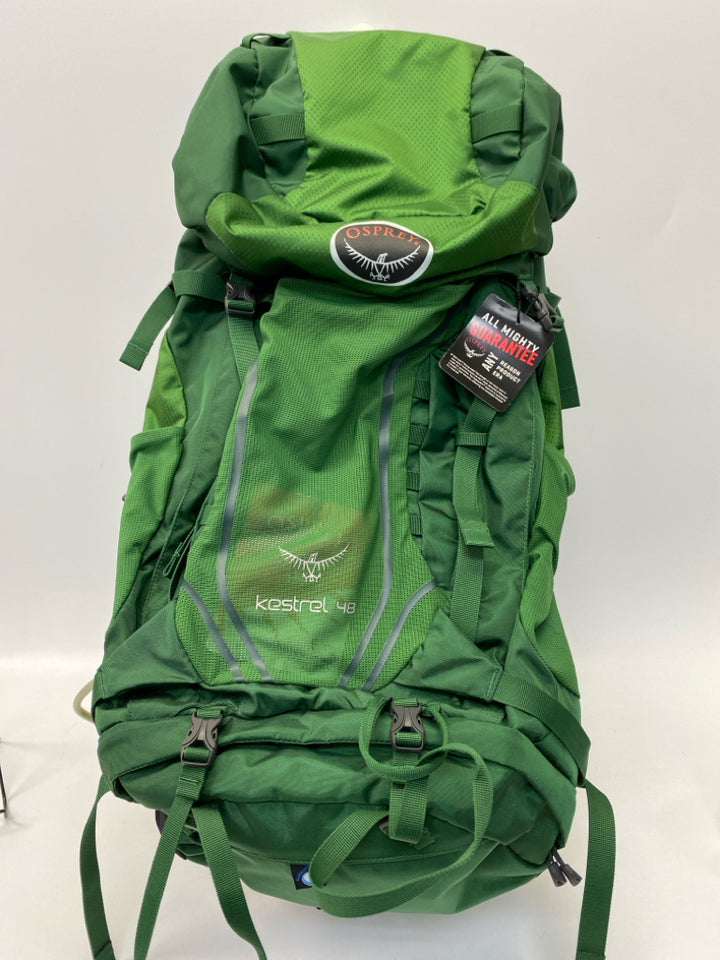 Osprey Daytime Hiking Green Backpack